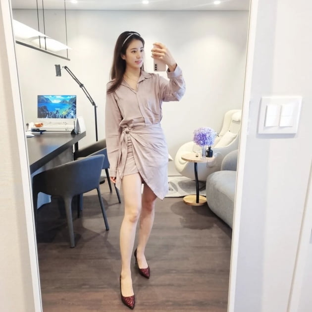 '주진모♥' 민혜연, 진료실에서 혼자 각선미 인증하는 의사 "맘에 들었던 ootd" [TEN★]