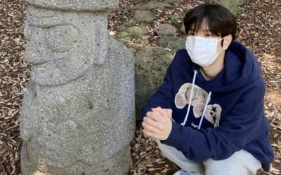 스트레이키즈 승민, 마스크 뚫고 나오는 훈훈함…쪼그려 앉은 '귀요미'[TEN★]