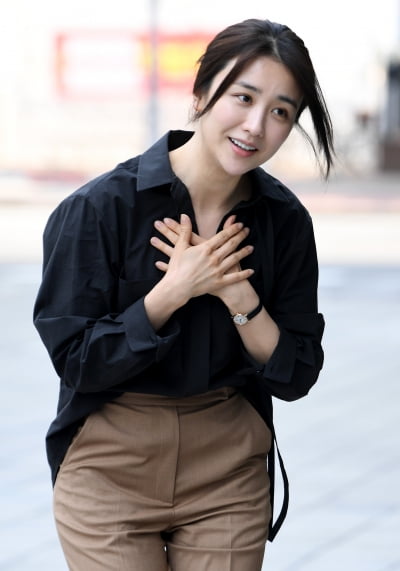 [TEN 포토] 박하선 '다소곳하게 인사'