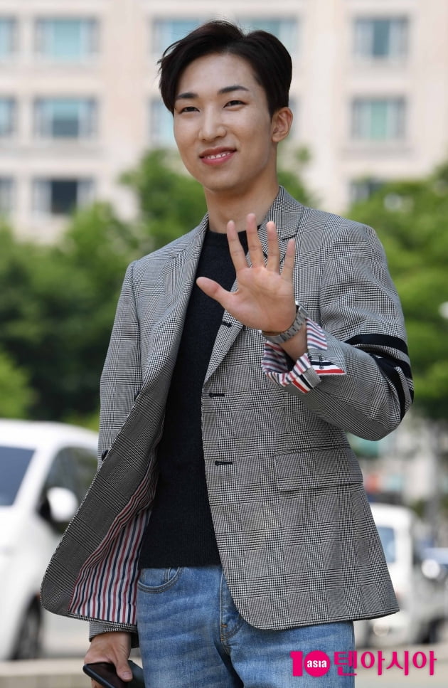 [TEN 포토] 양지원 '바람마저 질투하는 외모'