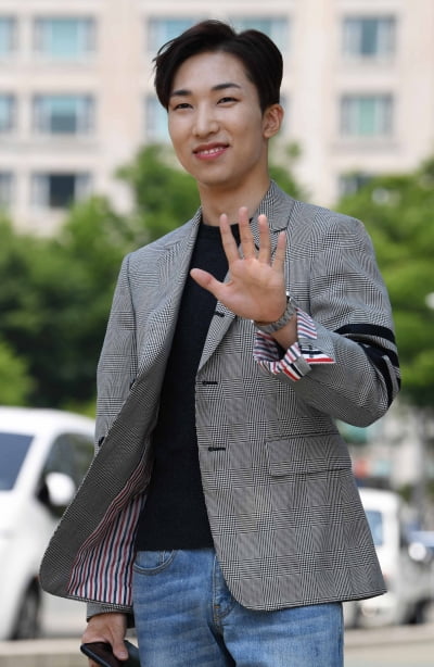 [TEN 포토] 양지원 '바람마저 질투하는 외모'