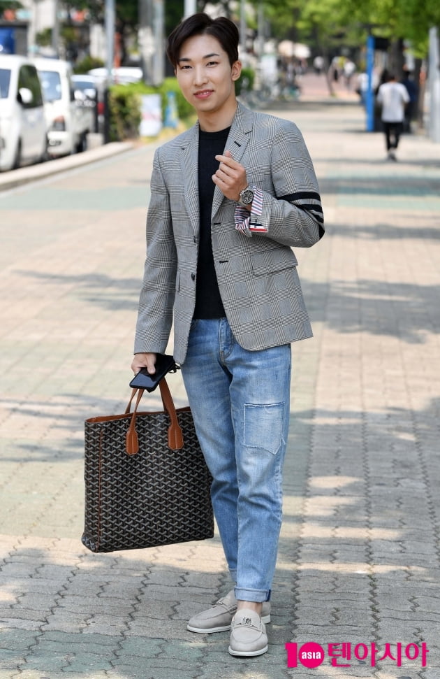 [TEN 포토] 양지원 '젠틀한 포토타임'
