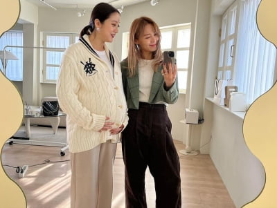 '애셋맘' 선예, 멋진 엄마 된 우혜림 D라인 신기한가봐…육아 팁 주는 선배[TEN★]