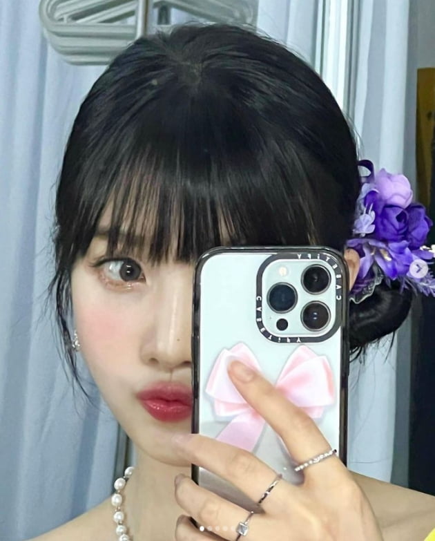 레드벨벳 조이, 병아리 패션으로 시선강탈...점점 진화하는 미모[TEN★]