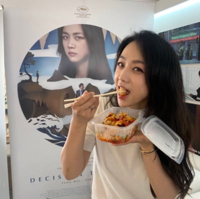 '김태용♥' 탕웨이, 수수한 화장에도 빛나는 미모...역시 '대륙여신'[TEN★]