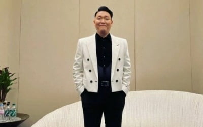 싸이, 은은 미소·댄디룩…"자기 관리 중"이라지만 슬림한 체형 [TEN★]