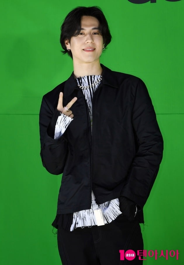 [TEN 포토] 갓세븐 유겸 '시크한 브이'