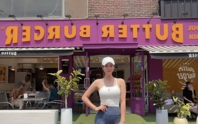 신수지, 트레이닝 복 입고 '탄탄 몸매' 과시…야외에서 드러낸 자신감 [TEN★]