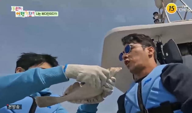 "유치 빠졌다" 정동원 폭풍 성장에 장민호 '삼촌 미소'→시가 15만원 도다리 낚시('동원아 여행 가자')