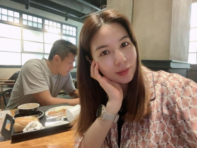 "임당 검사 받으러"…'임신' 박시은, ♥진태현 외조 덕에 검진 날에도 편한 얼굴 [TEN★]