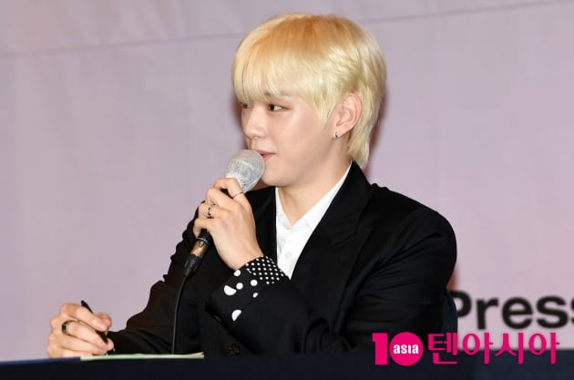 [종합] "스스로에게 주는 상패"…강다니엘, 가장 강다니엘답게 [TEN현장]