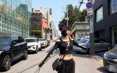 (여자)아이들 우기, 얼굴 가려도 아이돌이네…'남다른 비율' 과시 [TEN★]