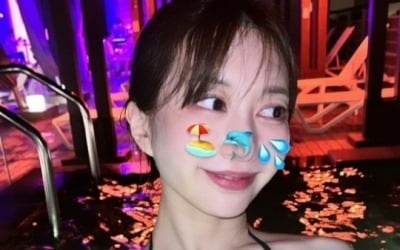 '이지훈♥' 아야네, 아찔 '비키니 자태'…과감 글래머 비주얼[TEN★]