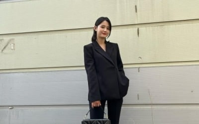 남보라, 올블랙 스타일로 도도·시크美…K-장녀의 아우라 [TEN★]
