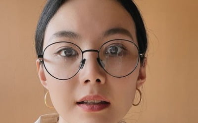 '브아걸' 미료, 센언니 이미지 벗고 지적美 '폭발' [TEN★]