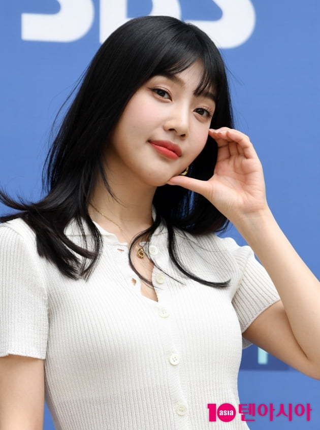 [TEN 포토] 레드벨벳 조이 '때론 시크하게'