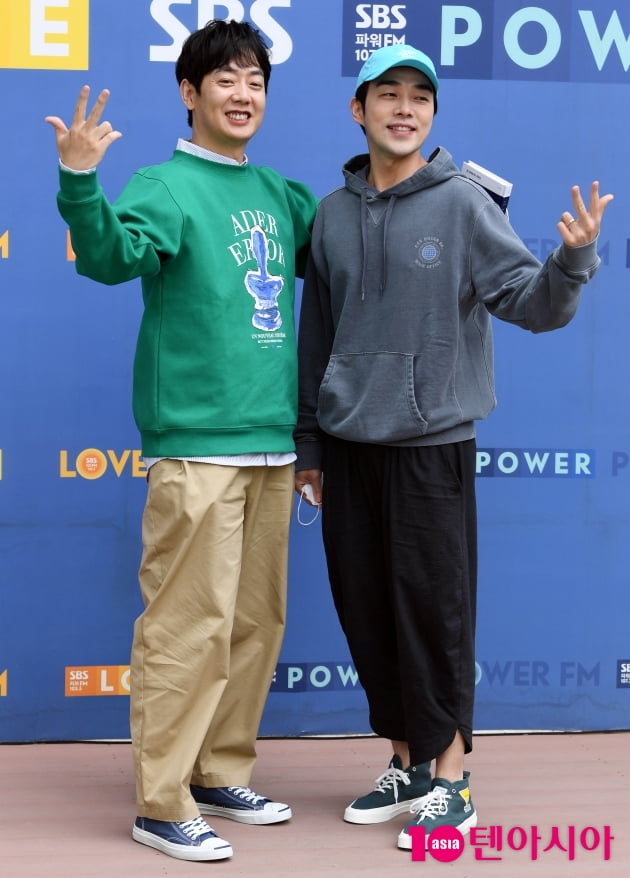 [TEN 포토] 태사자 김형준-박준석 '오랜만에 보는 반가운 얼굴'