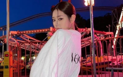 '아이즈원 출신' 김민주, 한쪽 팔 어디갔어?…더듬이 머리로 '애교'[TEN★]