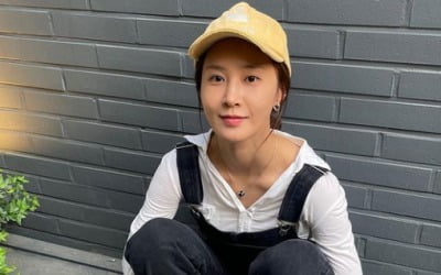 소녀시대 유리, 바닥에도 주저앉는 털털함…장꾸가 따로 없네[TEN★]