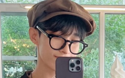 세븐틴 도겸, 안경 써도 눈부신 잘생김…심쿵 소년美[TEN★]