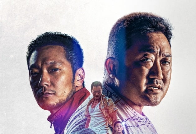 '범죄도시2', 황정민·이정재 '다만 악' 제쳤다…8일 만 450만 돌파