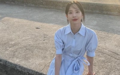 우주소녀 설아, 갈라진 앞머리도 청초하게 소화하네[TEN★]
