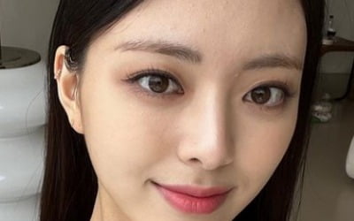 있지 유나, 동글동글한 눈망울+V라인 턱선…확신의 JYP상[TEN★]