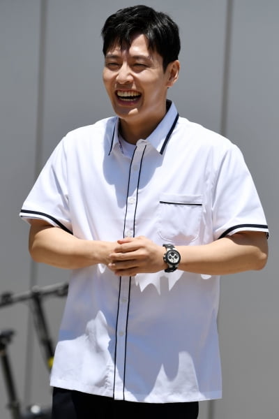 [TEN 포토] 강하늘 '사랑스러운 미소'