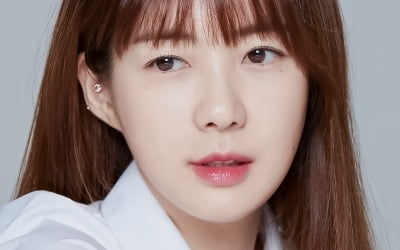 [TEN인터뷰] '43세' 이요원 "대학생 외모? 체중·식단 조절 안 하면 붓기多, 파리지앵 참고했다"