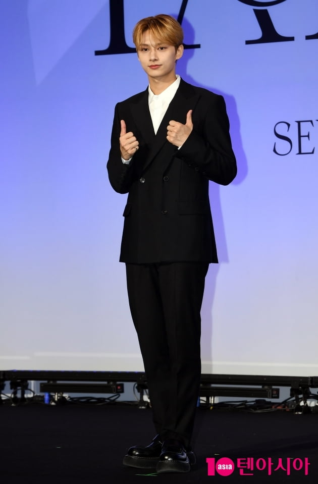 [TEN 포토] 세븐틴 준 '근사한 엄지척'