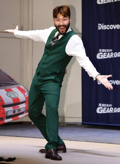 [TEN 포토] 노홍철 '흥이 넘치는 포즈'