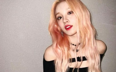 우기, 중국인 중에 제일 예뻐…점점 연예인 포스[TEN★]