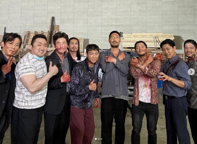 마동석, "'범죄도시2' 500만 돌파....배우들과 故 남문철에게 감사"[TEN★]