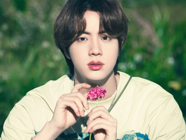 방탄소년단 진 'Yours', 아이튠즈 103개국 '1위'