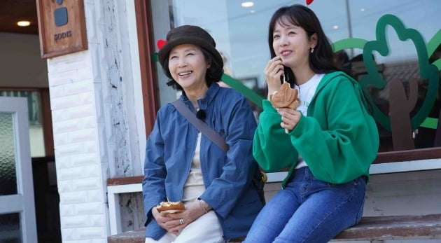 고두심, 한지민 결혼 독려 대작전 "올해 꼭 결혼하는 모습 보고파"('고두심이 좋아서')