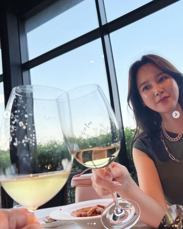 "칭찬, 사람 바꾸게 해" 이혜원, 달라진 ♥안정환에 흡족 "귀찮아하지 않고 찍어줘" [TEN★]