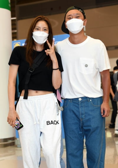 [TEN 포토] 이규혁♥손담비 '와이키키 해변을 뒤로하고 신혼여행 끝'