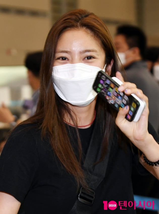 [TEN 포토] 손담비 '꿈 같은 신혼여행 마치고'