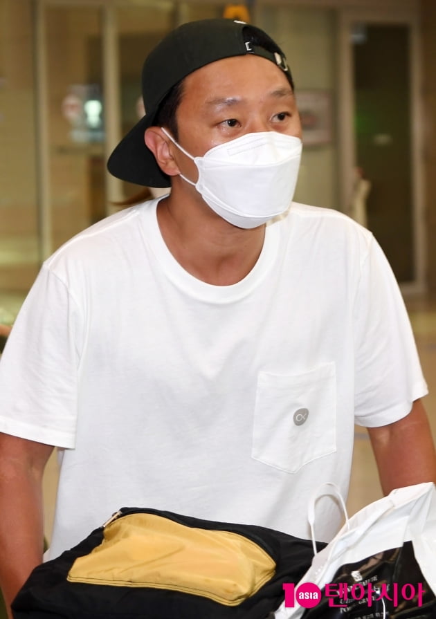 [TEN 포토] 이규혁 '허니문 무사히 마치고'