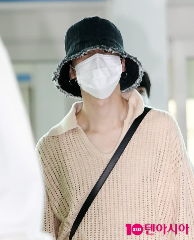 [종합] "손인사도 슈퍼스타"…방탄소년단, 백악관 입성 위해 美 출국 
