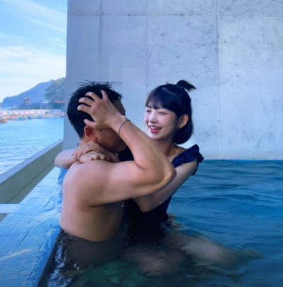 '故 최진실 딸' 최준희, 수영복 입고 '♥남친' 무릎에 앉아…과감한 스킨십 [TEN★]