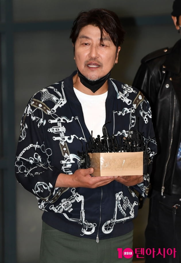 [TEN 포토] 송강호 '세계를 품에 안은 배우'