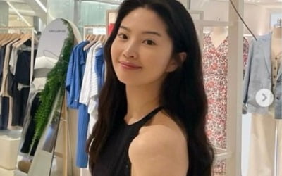 '전진♥' 류이서, 과감한 홀터넥…백화점을 들었다놨다 할 바캉스룩 [TEN★]