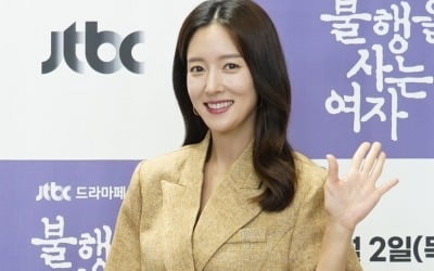 '불행을 사는 여자' 왕빛나 "대본 신선해, 19년 연기 인생과는 많이 달라"