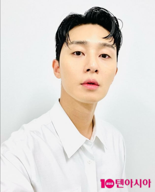 박서준, 반사판 없이도 빛나는 인간보석...순정만화 주인공처럼[TEN★]