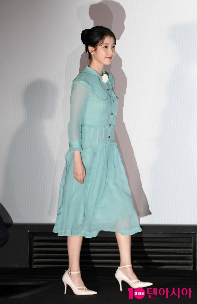 [TEN 포토] 아이유 '그림자 마저 이쁨'