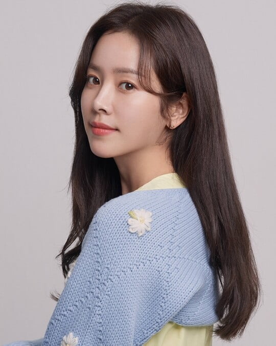 한지민, '고두심이 좋아서' 출연 확정…'우리들의 블루스' 인연 이어간다