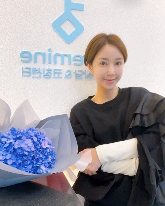 (사진=슈 SNS)