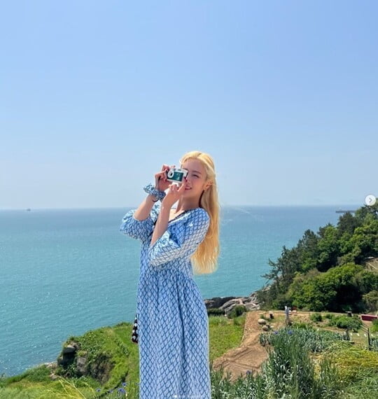 (사진=윤보미 SNS)