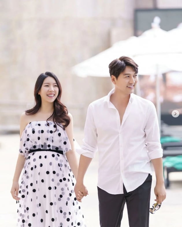 "만삭 수연과 아들 담호"…'서수연♥' 이필모, 결혼 4년 차에도 팔불출[TEN★]
